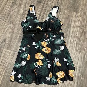 Ecupper Flower Printed swimsuit Swimdress with Boyshort M